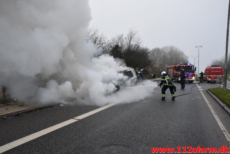 Bilbrand. Grønlandsvej i Vejle. 30/11-2017. Kl. 13:26.