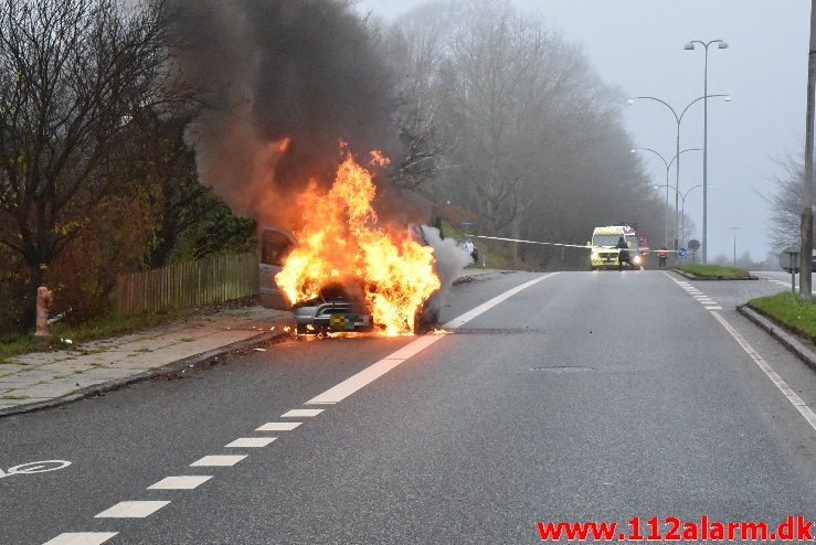 Bilbrand. Grønlandsvej i Vejle. 30/11-2017. Kl. 13:26.