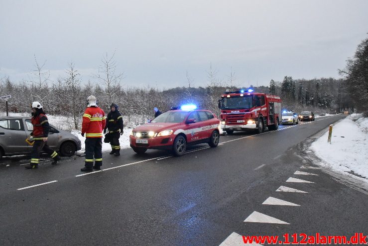 Ældre mand overså anden bilist. Grejsdalsvej ved Grejsdaldalen. 11/12-2017. Kl. 15:19.