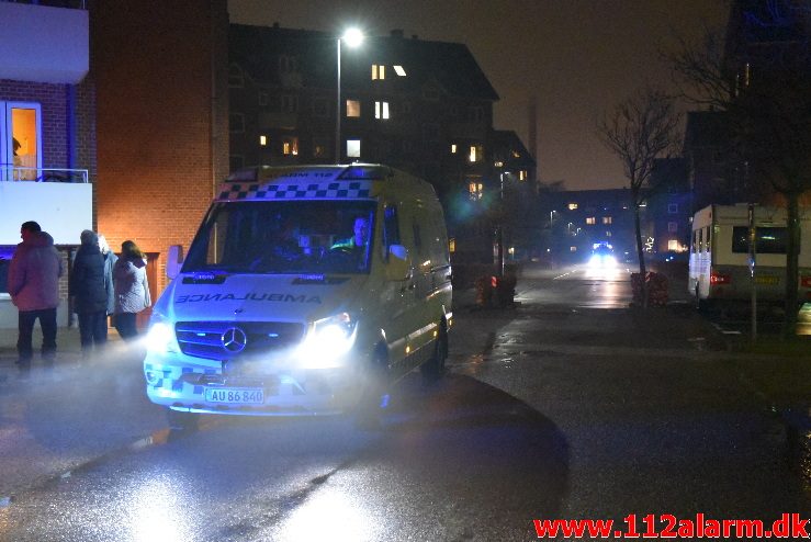 Bygn.brand-Etageejendom. Østerled 22 i Vejle. 13/12-2017. Kl. 22:12.