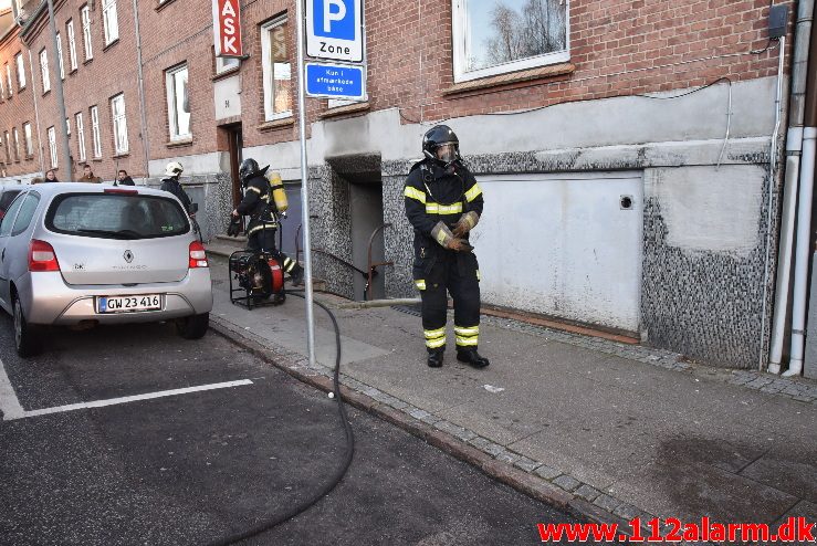 Brand i Lejlighed. Vardevej 54 i vejle. 08/01-2018. Kl. 10:03.