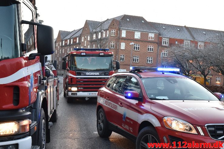 Brand i Lejlighed. Vardevej 54 i vejle. 08/01-2018. Kl. 10:03.