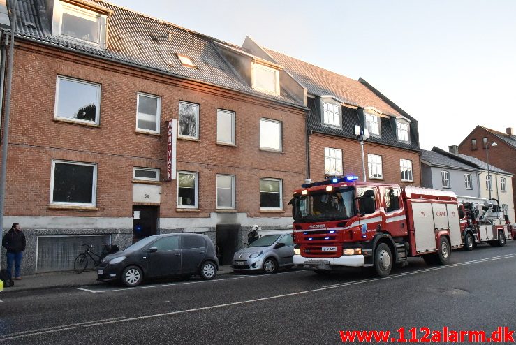 Brand i Lejlighed. Vardevej 54 i vejle. 08/01-2018. Kl. 10:03.