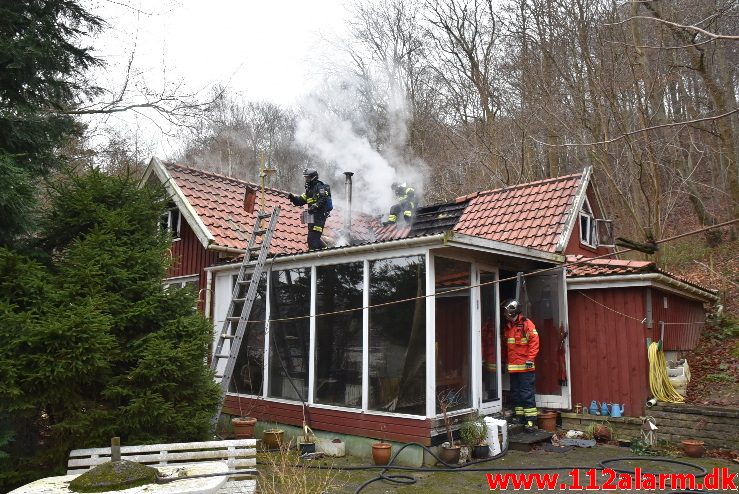 Brand i kolonihavehus. Lohsevej i Vejle. 12/01-2018. Kl. 11:50.