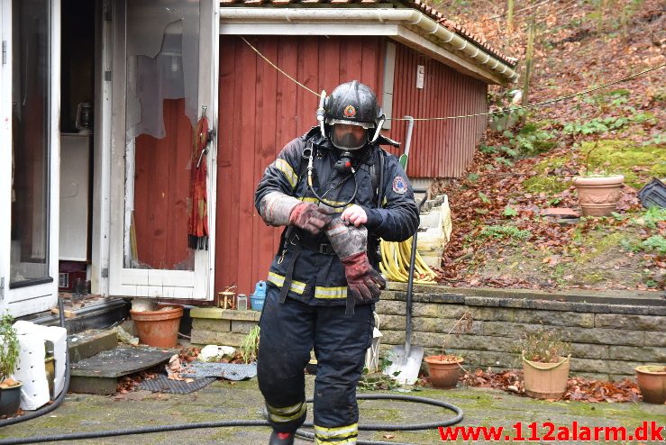 Brand i kolonihavehus. Lohsevej i Vejle. 12/01-2018. Kl. 11:50.