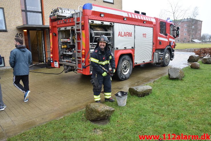 Brand i etageejendom. Finlandsvej 49 i Vejle. 13/01-2018. Kl. 11:00.