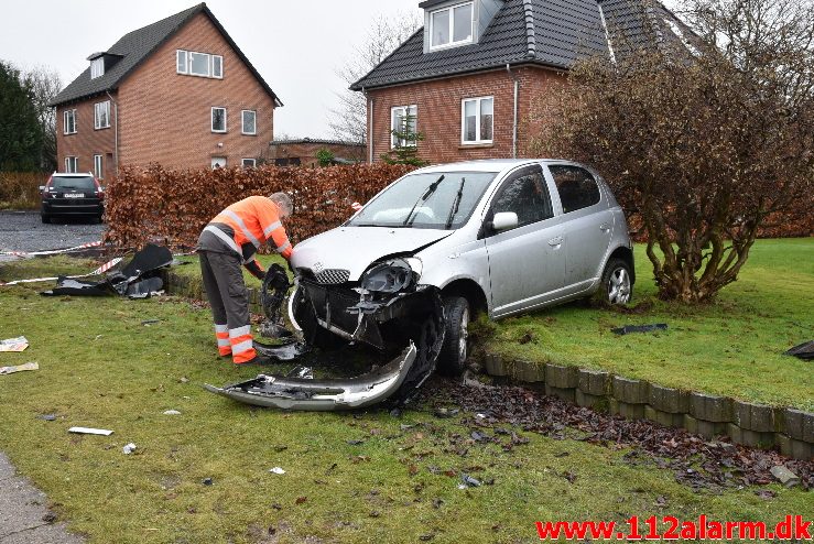 Ung mand havnede inde i en have. Koldingvej i Højen. 16/01-2018. Kl. 12:00.