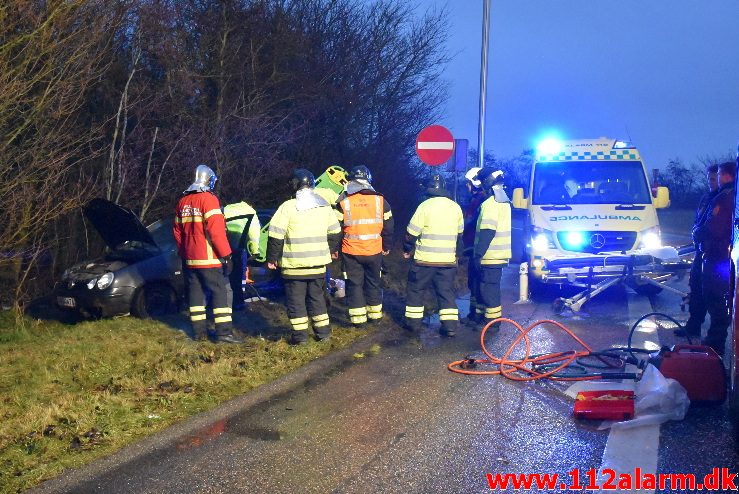 Bil fløj over vejen. Rundkørsel ved DTC i Vejle. 20/01-2018. Kl. 16:26.