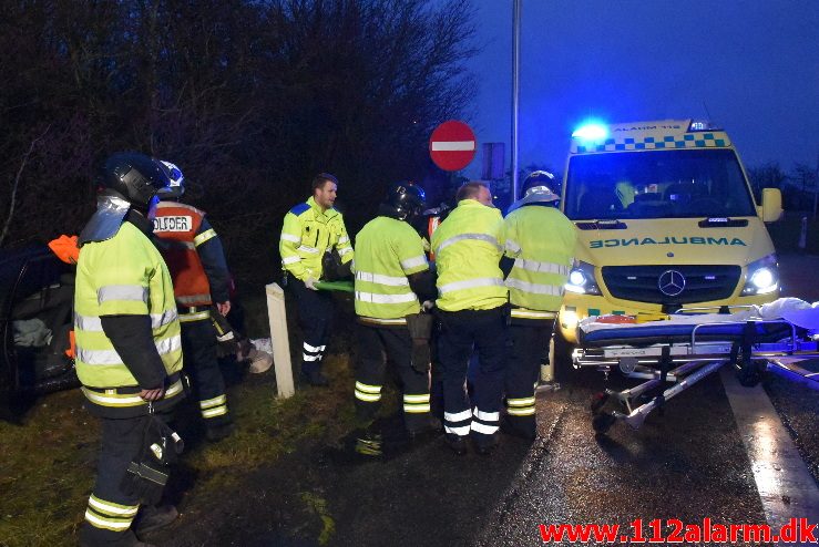 Bil fløj over vejen. Rundkørsel ved DTC i Vejle. 20/01-2018. Kl. 16:26.