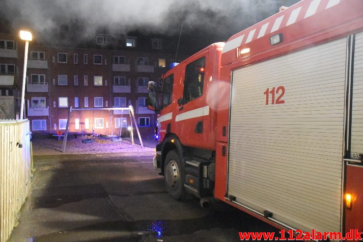 Brand i Container. Borgmestergade i Vejle. 21/01-2018. Kl. 18:11.