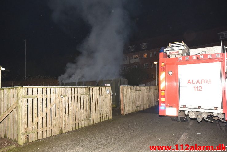 Brand i Container. Borgmestergade i Vejle. 21/01-2018. Kl. 18:11.