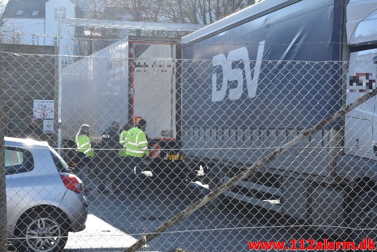 FUH-Fastklemt. Silvan på Damhaven i Vejle. 08/02-2018. Kl. 10:08.