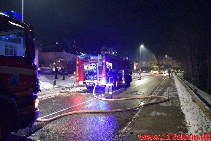 Brand i Villa. Grejsdalsvej i Grejsdalen. 02/03-2018. Kl. 19:46.