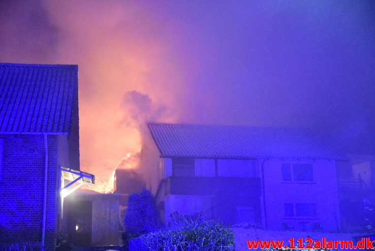 Brand i Villa. Grejsdalsvej i Grejsdalen. 02/03-2018. Kl. 19:46.