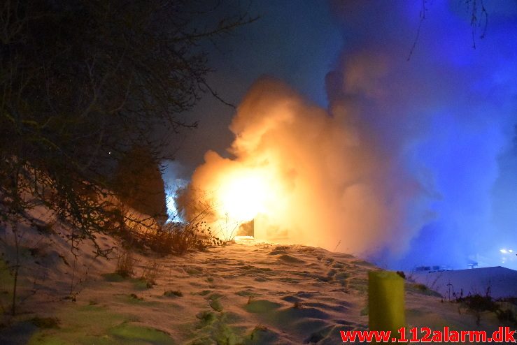 Brand i Villa. Grejsdalsvej i Grejsdalen. 02/03-2018. Kl. 19:46.