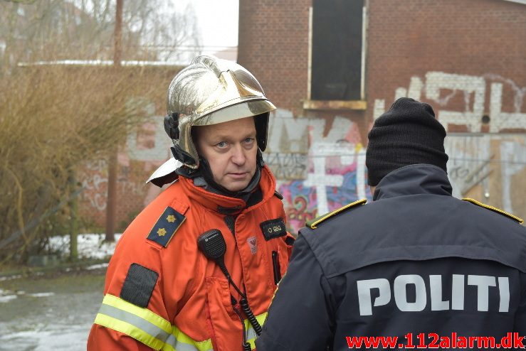 Brand i Etageejendom. Spinderigade 24 i Vejle. 08/03-2018. Kl. 14:51.