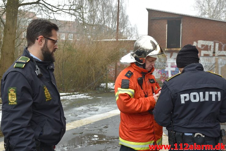 Brand i Etageejendom. Spinderigade 24 i Vejle. 08/03-2018. Kl. 14:51.