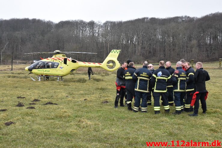 Ung pige gik igennem isen. Fårupsø ved Jelling.  13/03-2018. KL. 13:26.