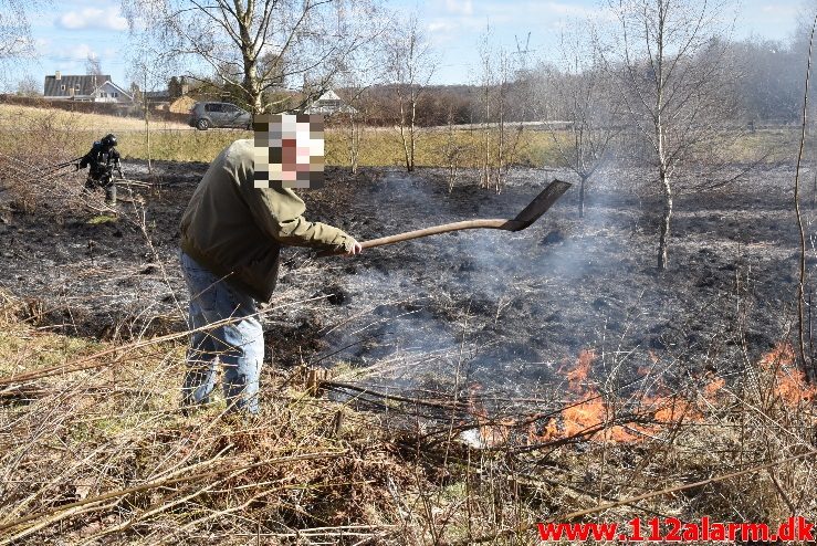 Naturbrand / Mark. Buldalen ved knabberup. 20/03-2018. Kl. 14:09.