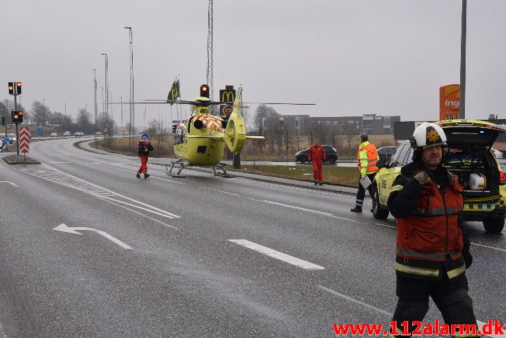 Voldsomt uheld. Fredericiavej i Vejle. 24/03-2018. Kl. 11:03.