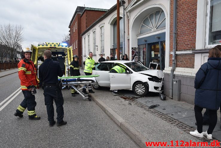 FUH med fastklemt. Dæmningen i Vejle. 31/03-2018. Kl. 18:45.