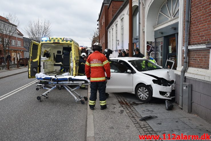 FUH med fastklemt. Dæmningen i Vejle. 31/03-2018. Kl. 18:45.