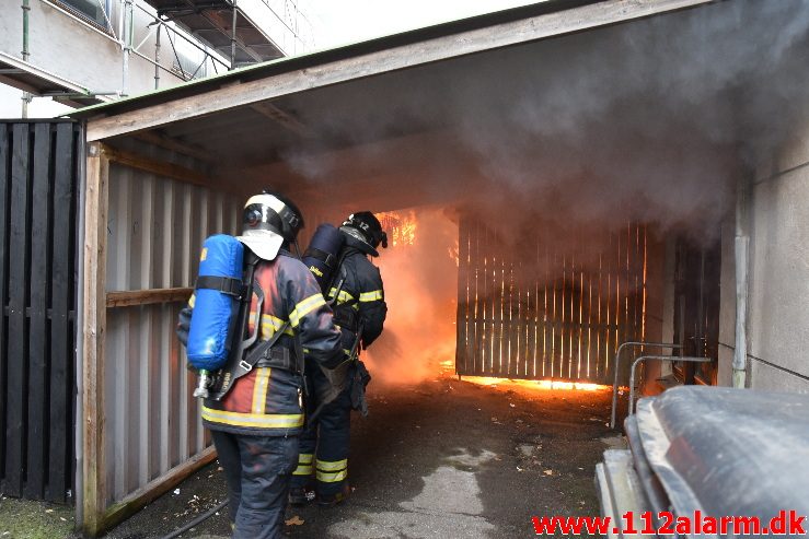 Brand i etageejendom. Staldgårdsgade i Vejle. 06/04-2018. Kl. 18:35.