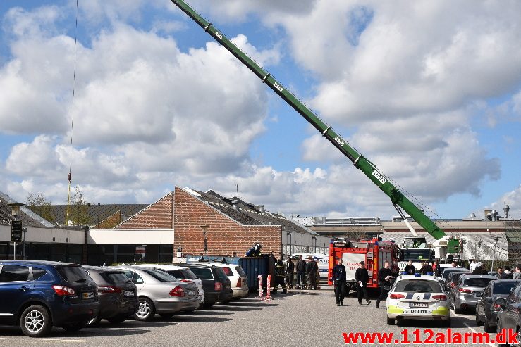 Containerbrand. Boulevarden 36 i Vejle. 23/04-2018. Kl. 11:26.