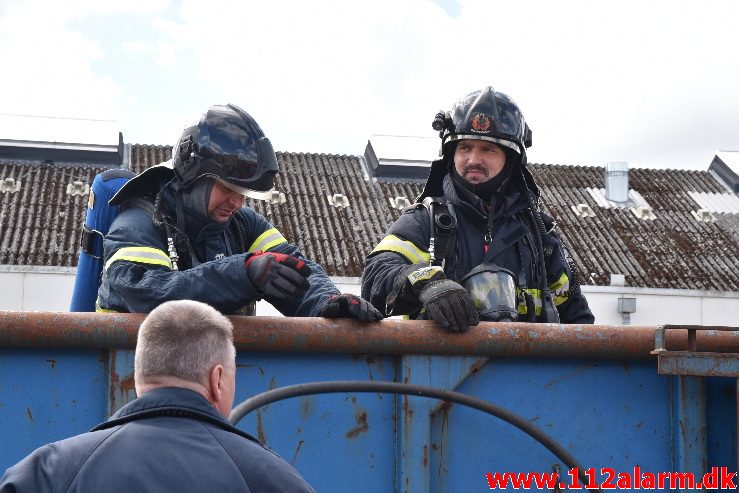 Containerbrand. Boulevarden 36 i Vejle. 23/04-2018. Kl. 11:26.