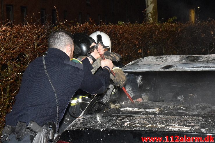 Bilbrand. Staldgaardsgade i Vejle. 28/04-2018. Kl. 01:46.