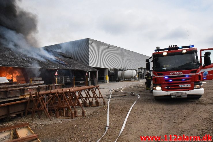 Brand ved Centrum Pæle. Grønlandsvej 96 i Vejle. 29/04-2018. Kl. 10:42.