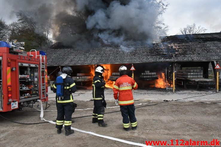 Brand ved Centrum Pæle. Grønlandsvej 96 i Vejle. 29/04-2018. Kl. 10:42.