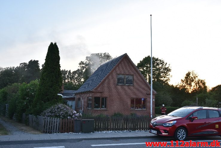 Brand i Villa. Skanderborgvej ved Uldum. 01/06-2018. KL. 21:03.