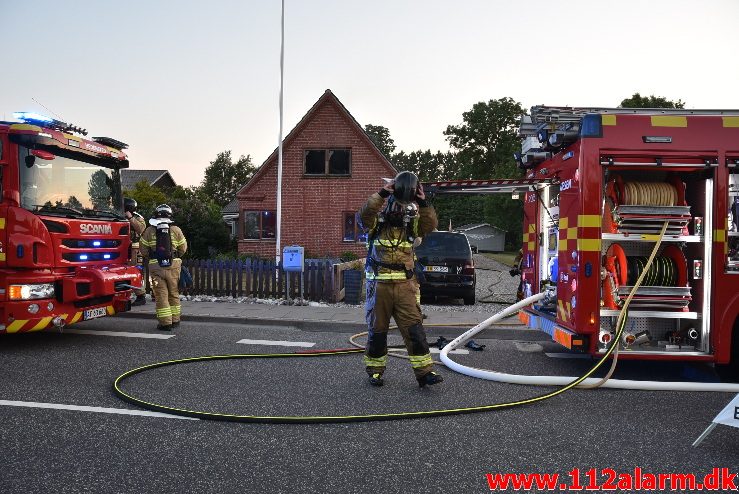 Brand i Villa. Skanderborgvej ved Uldum. 01/06-2018. KL. 21:03.