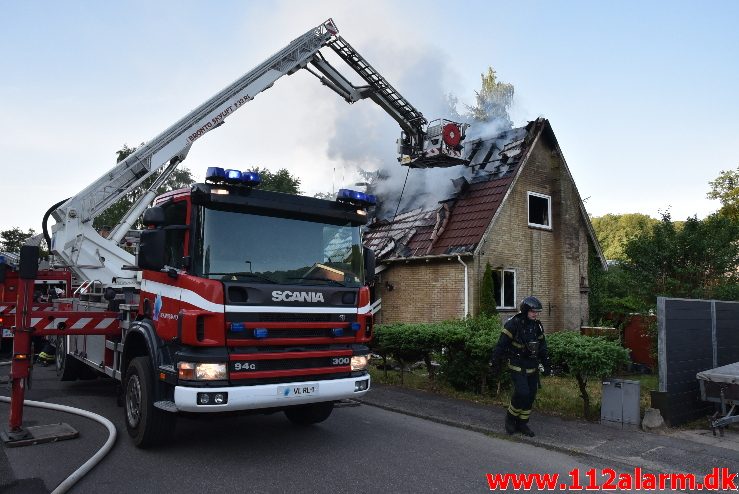 Brand i Villa. Grønholt 8 i Vejle. 02/06-2018. KL. 05:37.