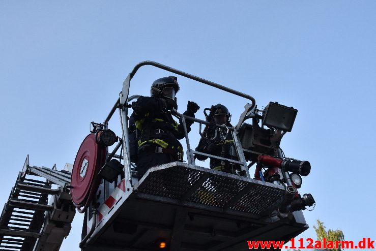 Brand i Villa. Grønholt 8 i Vejle. 02/06-2018. KL. 05:37.