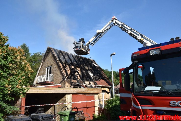 Brand i Villa. Grønholt 8 i Vejle. 02/06-2018. KL. 05:37.