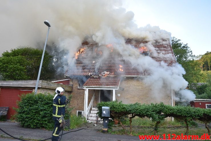 Brand i Villa. Grønholt 8 i Vejle. 02/06-2018. KL. 05:37.