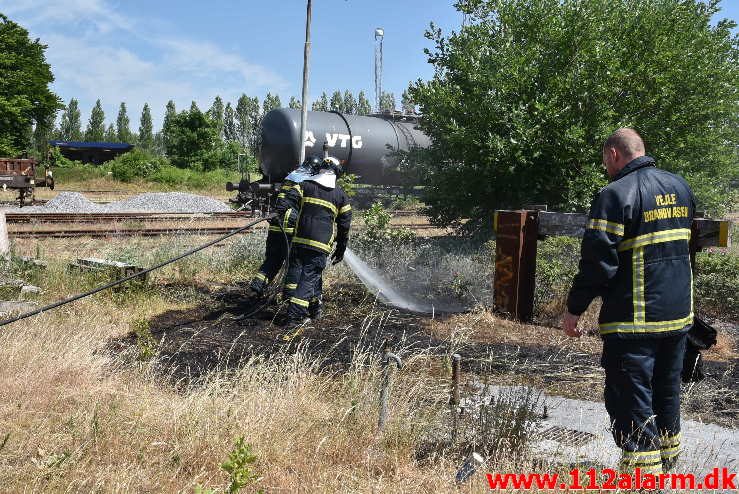 Mindre naturbrand. Gammelhavn i Vejle. 04/06-2018. Kl. 13:44.