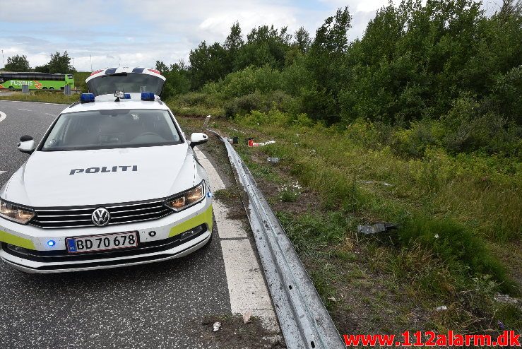 Lastbil ryg af motorvejsrampen. E45 ved DTC - Vejle. 21/06-2018. KL. 10:00.