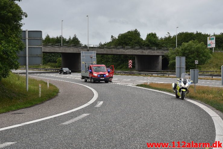 Lastbil ryg af motorvejsrampen. E45 ved DTC - Vejle. 21/06-2018. KL. 10:00.