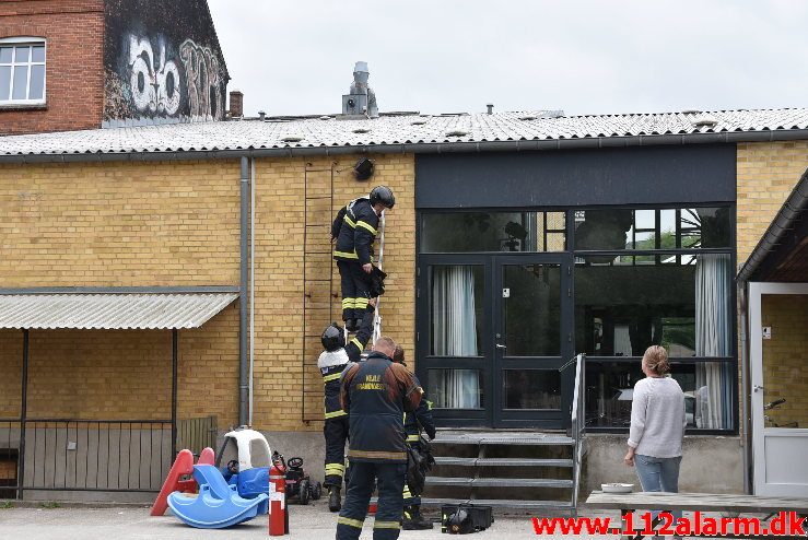 Mindre Brand i el. Grejsdalsvej i Vejle. 23/06-2018. Kl. 20:57.