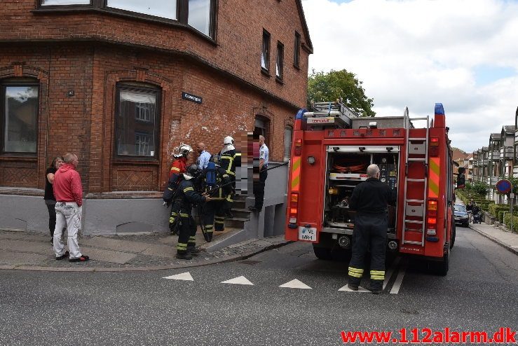 Brand i Etageejendom. Valdemarsgade i Vejle. 23/06-2018. Kl. 10:56.