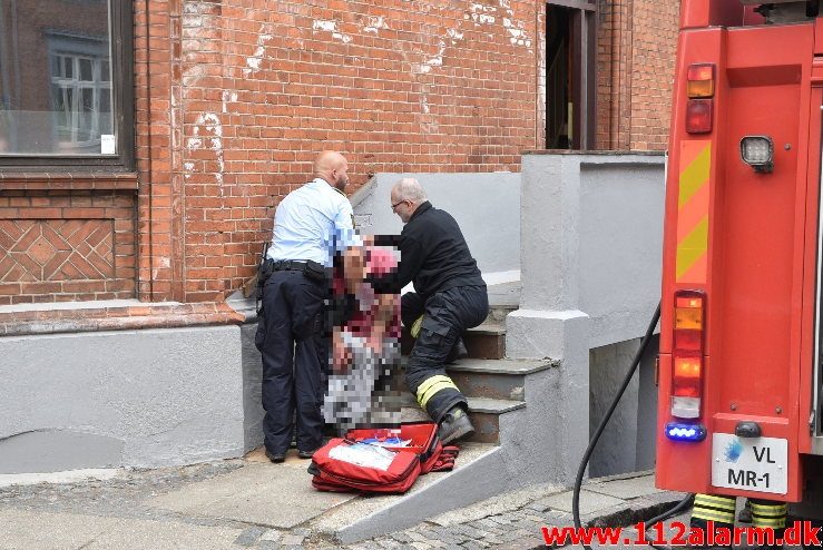 Brand i Etageejendom. Valdemarsgade i Vejle. 23/06-2018. Kl. 10:56.