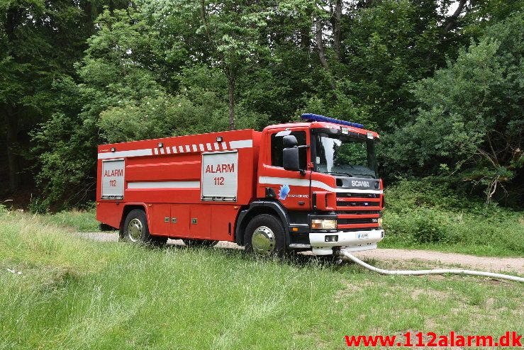 Brand i udhus. Sukkertoppen i Vejle. 24/06-2018. Kl. 07:42.