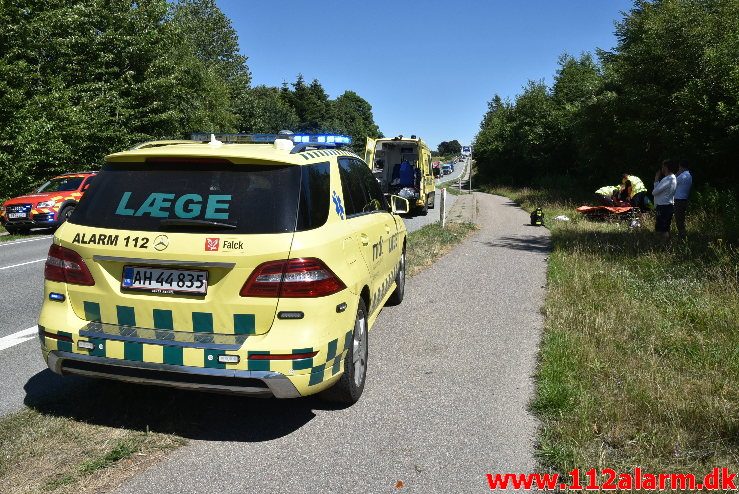 FUH - Fastklemte Bil. Vejlevej ved Stouby. 26/06-2018. KL. 14:25.