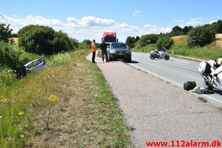 FUH - Fastklemte Bil. Vejlevej ved Stouby. 26/06-2018. KL. 14:25.