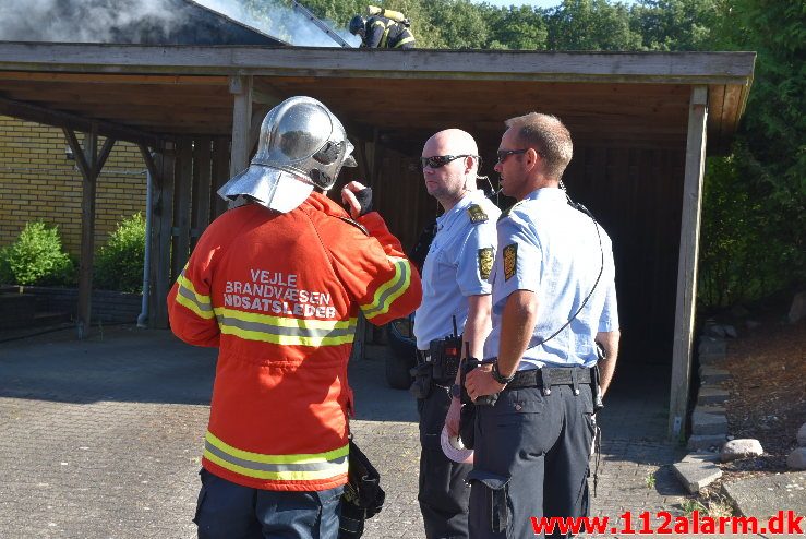 Voldsom brand i Villa. E t Jørgensens Vej i vejle. 03/07-2018. Kl. 18:00.