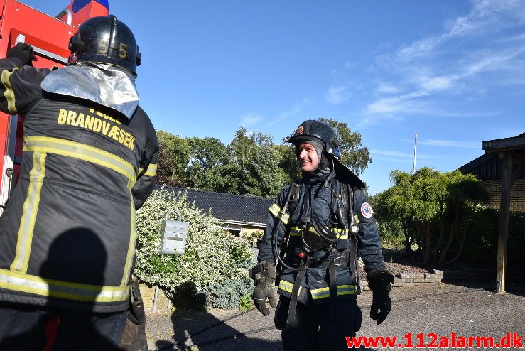 Voldsom brand i Villa. E t Jørgensens Vej i vejle. 03/07-2018. Kl. 18:00.