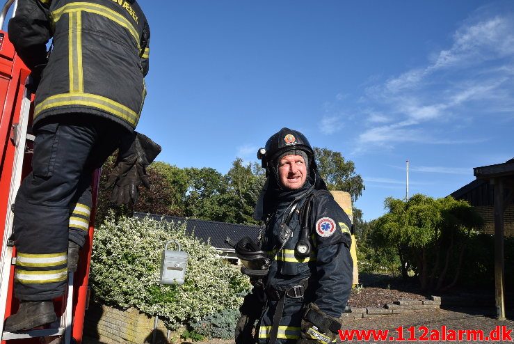 Voldsom brand i Villa. E t Jørgensens Vej i vejle. 03/07-2018. Kl. 18:00.